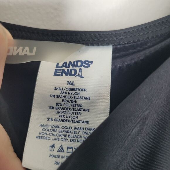 Lands'end black one-piece swimsuit dress with attached shorts size 14 long - Picture 6 of 7